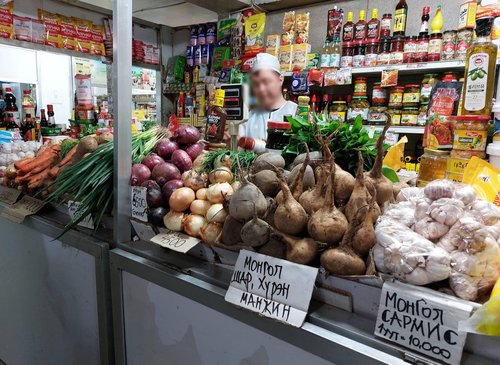 Өргөн хэрэглээний барааны үнэ өссөнд иргэд бухимдаж байна